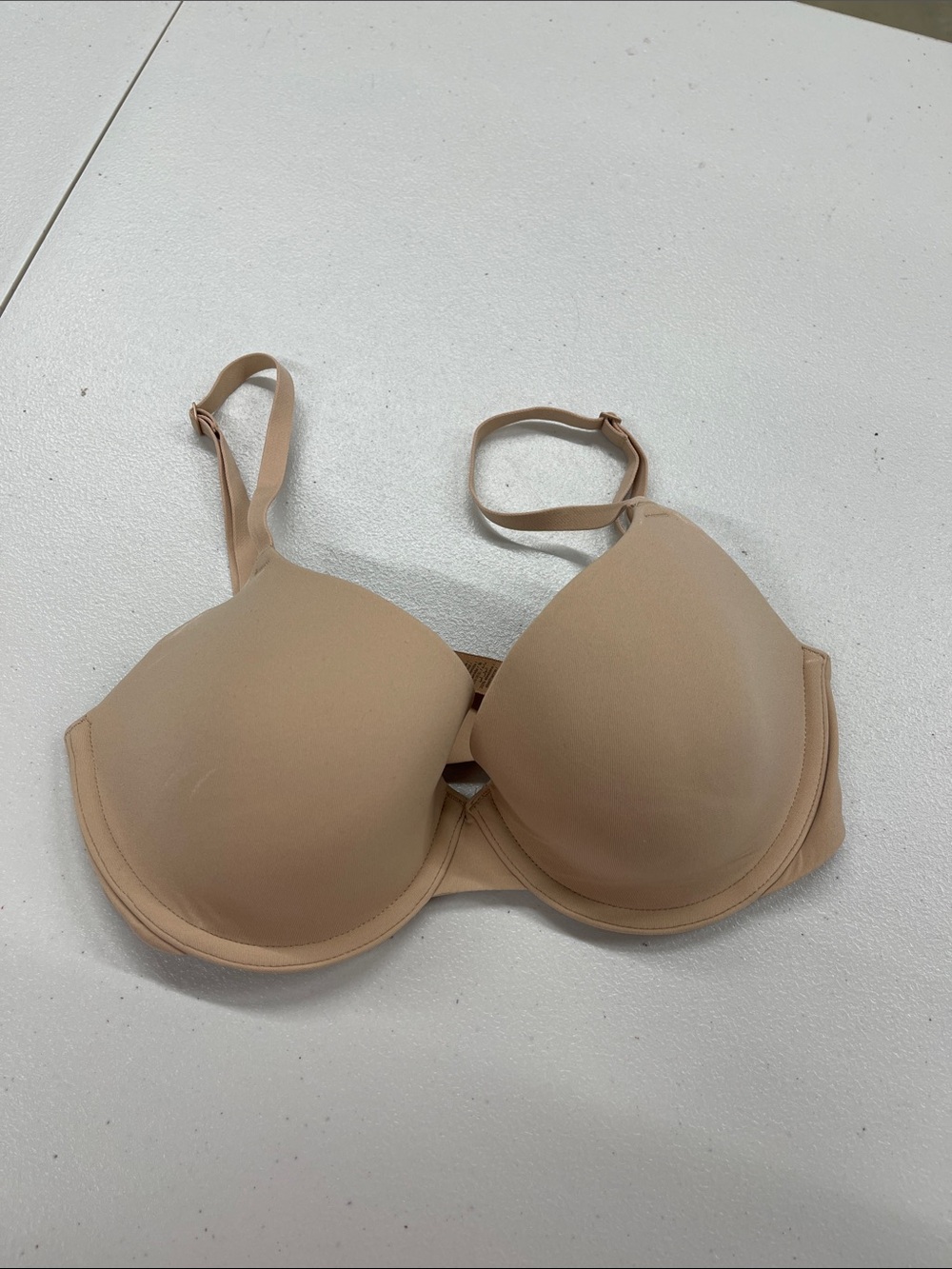 SKIMS Fits Everybody T-shirt Bra 32D NWOT